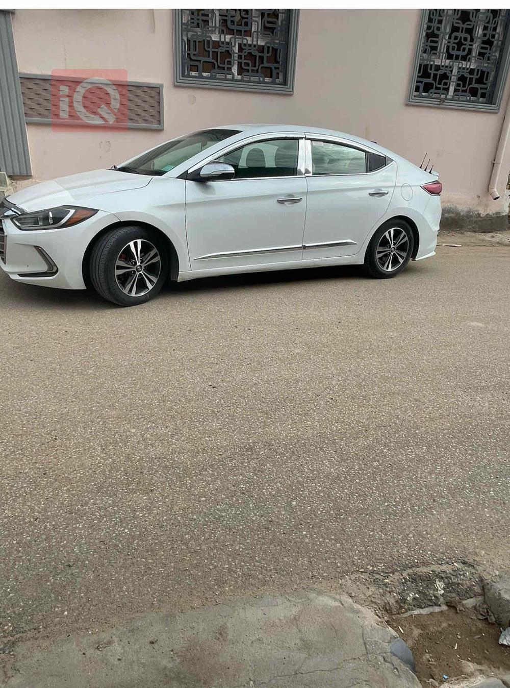 هيونداي النترا